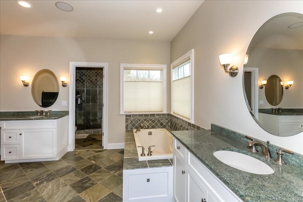 Photo 16 of 40 of 18 Heron Pond Road house