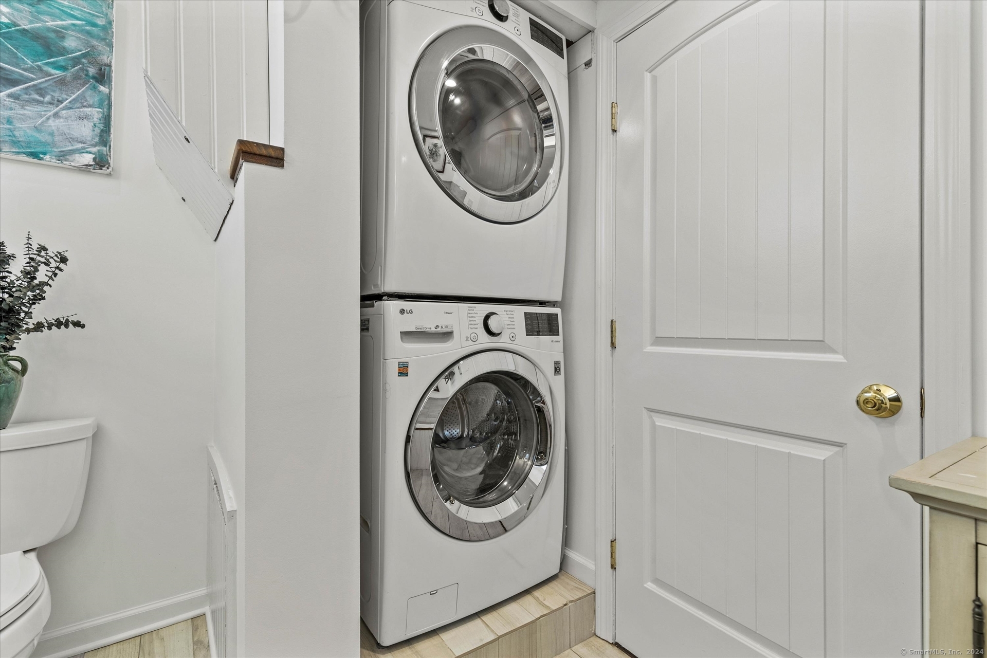 231 Pawson Road, Branford, Connecticut image 24