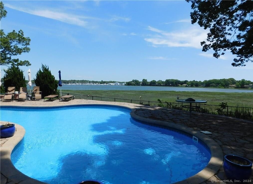 231 Pawson Road, Branford, Connecticut image 28