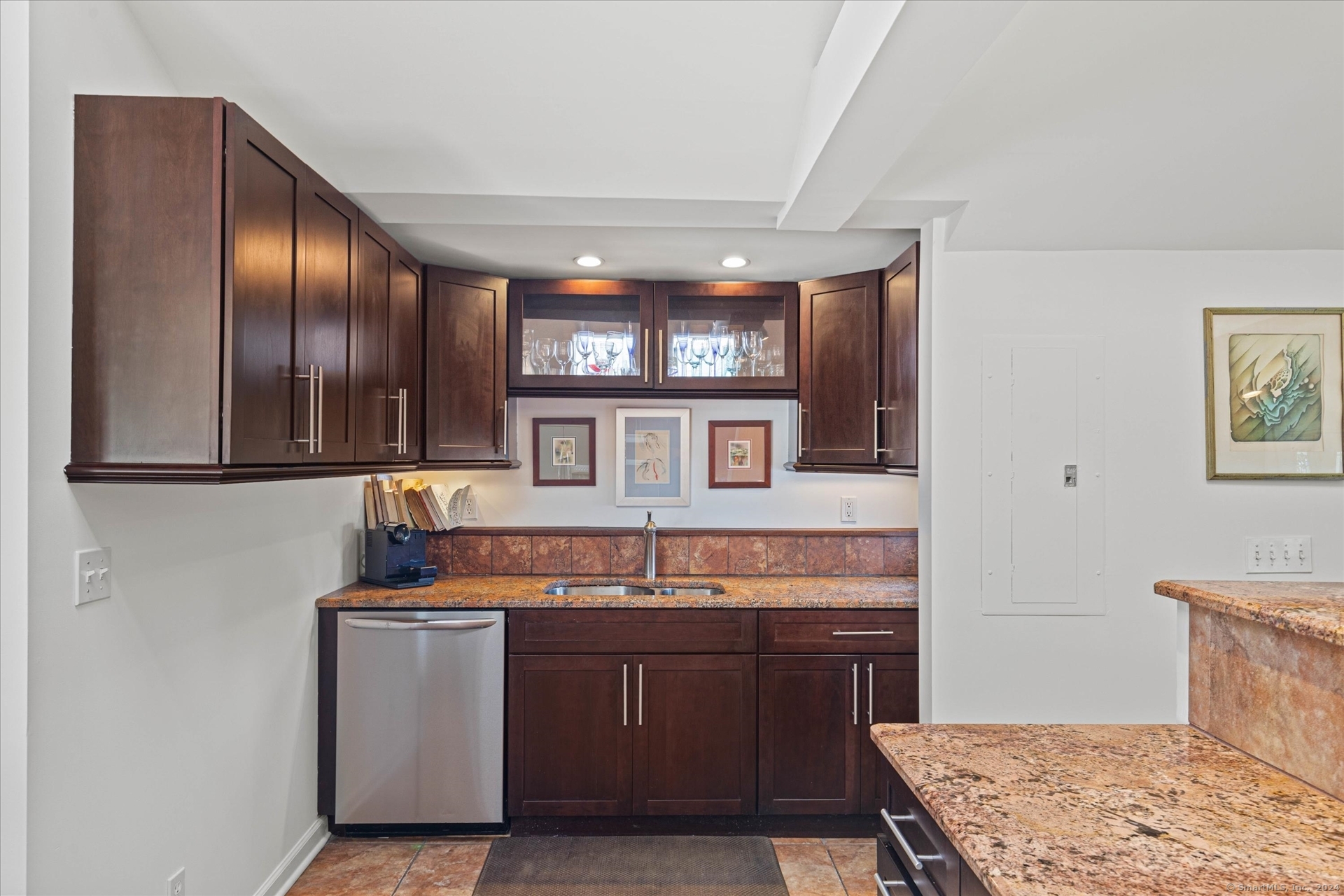 231 Pawson Road, Branford, Connecticut image 22