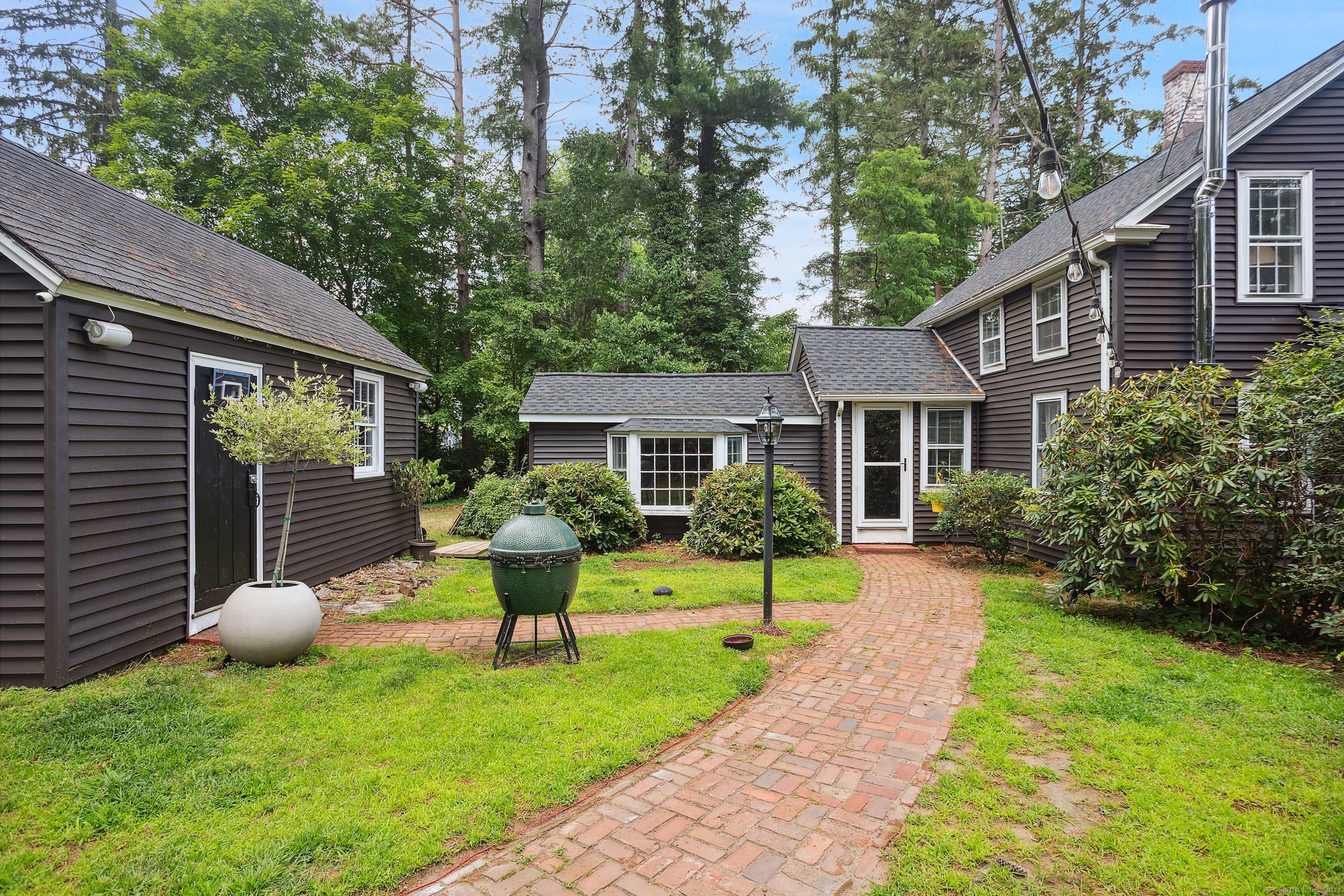 291 Hopmeadow Street