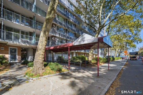 Photo of 100 York Street #3G, New Haven, CT 06511 (MLS # 24215621)