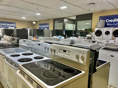 Tiny photo for 1014 Meriden Road, Waterbury, CT 06705 (MLS # 24141438)