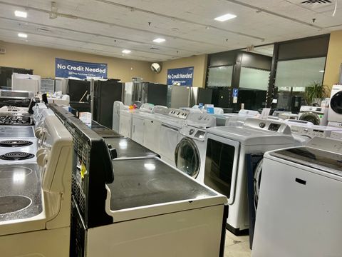 Tiny photo for 1014 Meriden Road, Waterbury, CT 06705 (MLS # 24141438)