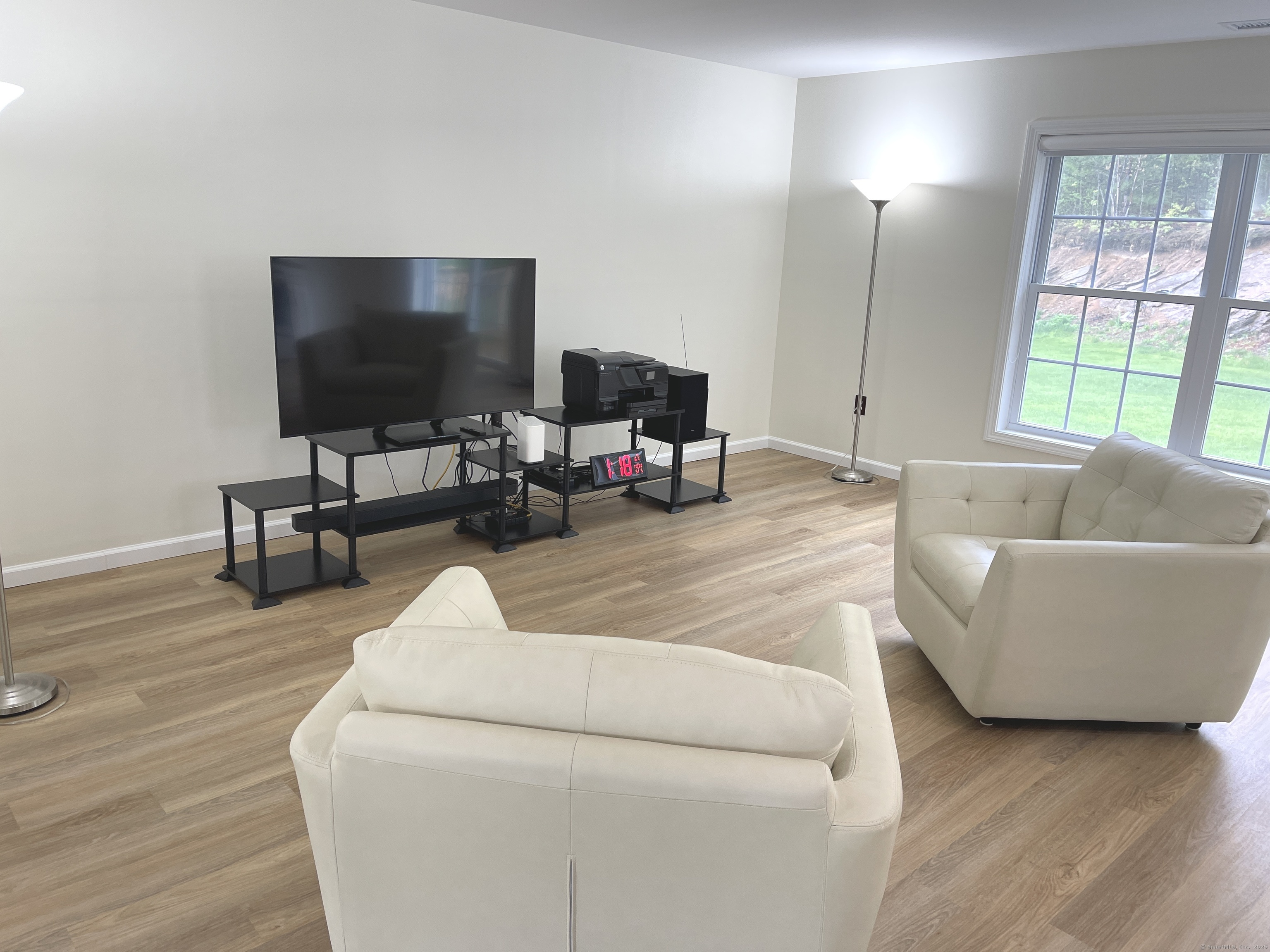 41 Woodside Drive, Tolland, Connecticut image 5