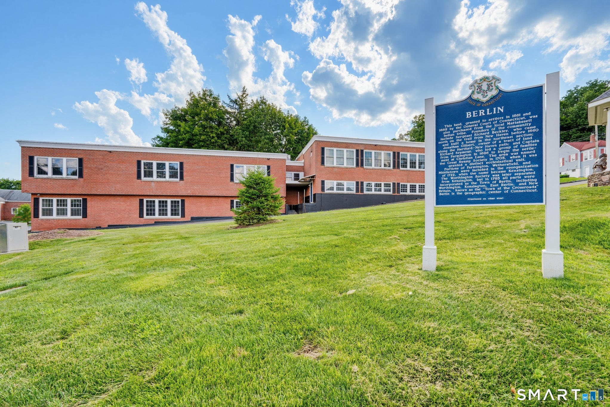318 Main Street