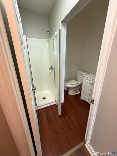 Multifamily For Rent - 86 Wolcott Street<br/> New Haven County, Waterbury, CT 06705