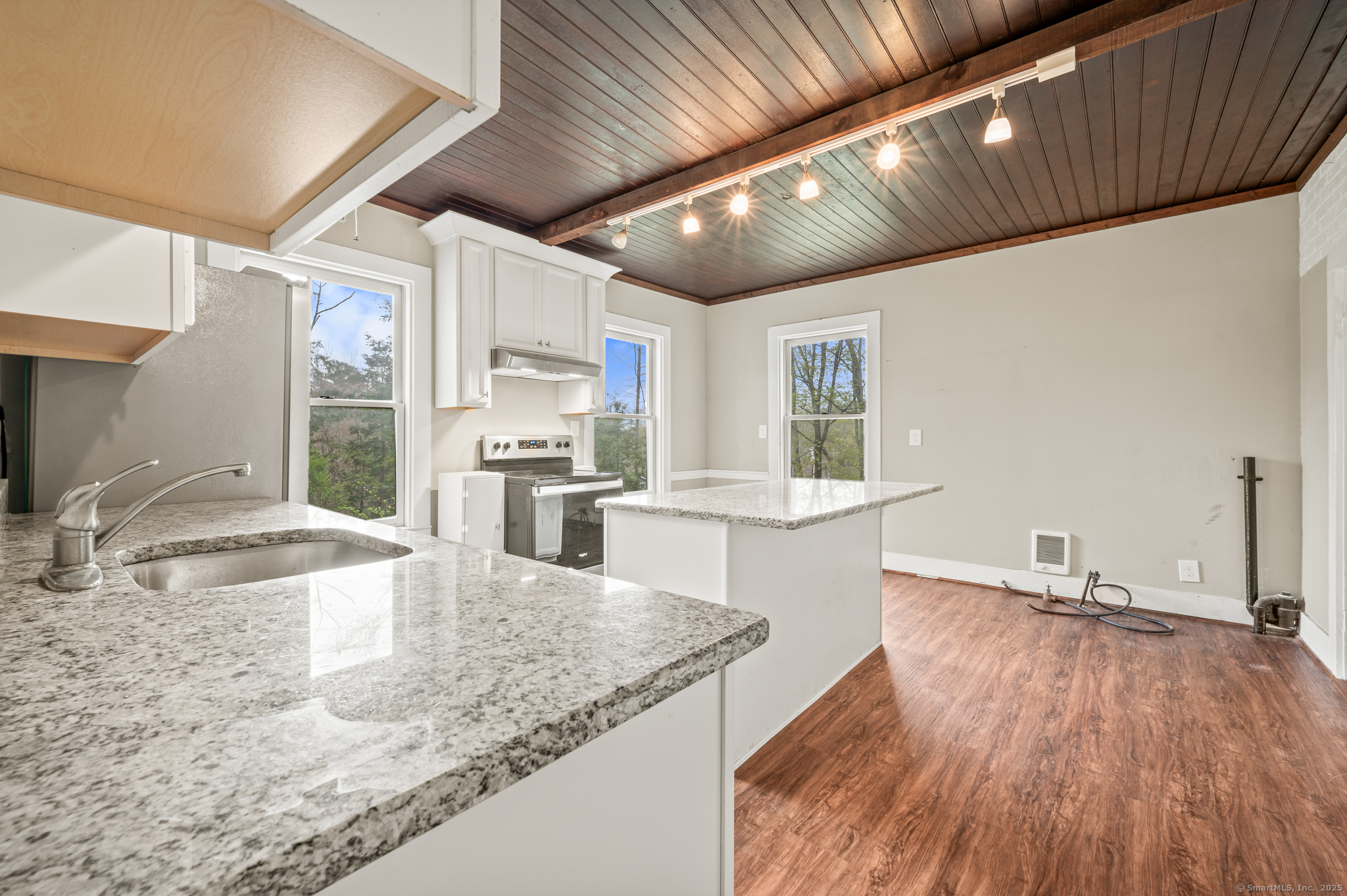 16 Crystal Lake Road, Stafford, Connecticut image 9