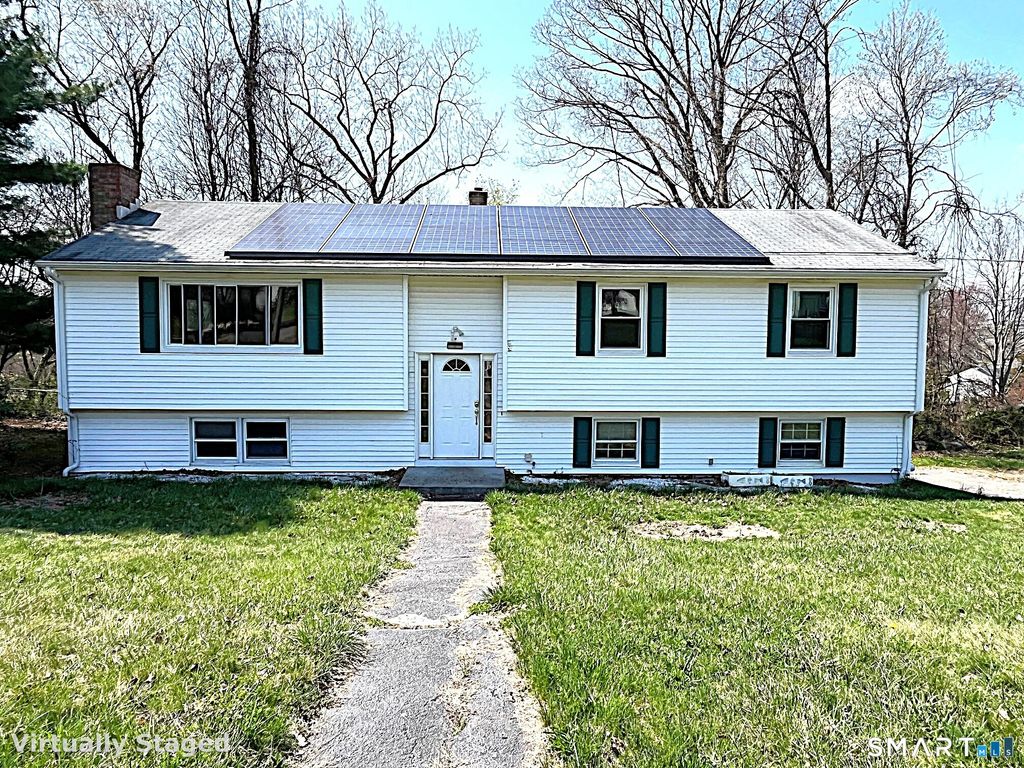 Photo of 7 Saddle Drive, West Haven, CT 06516 (MLS # 24170814)