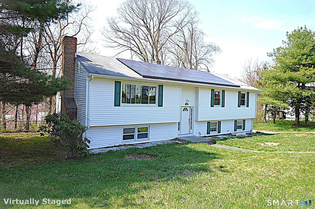Photo of 7 Saddle Drive, West Haven, CT 06516 (MLS # 24170814)