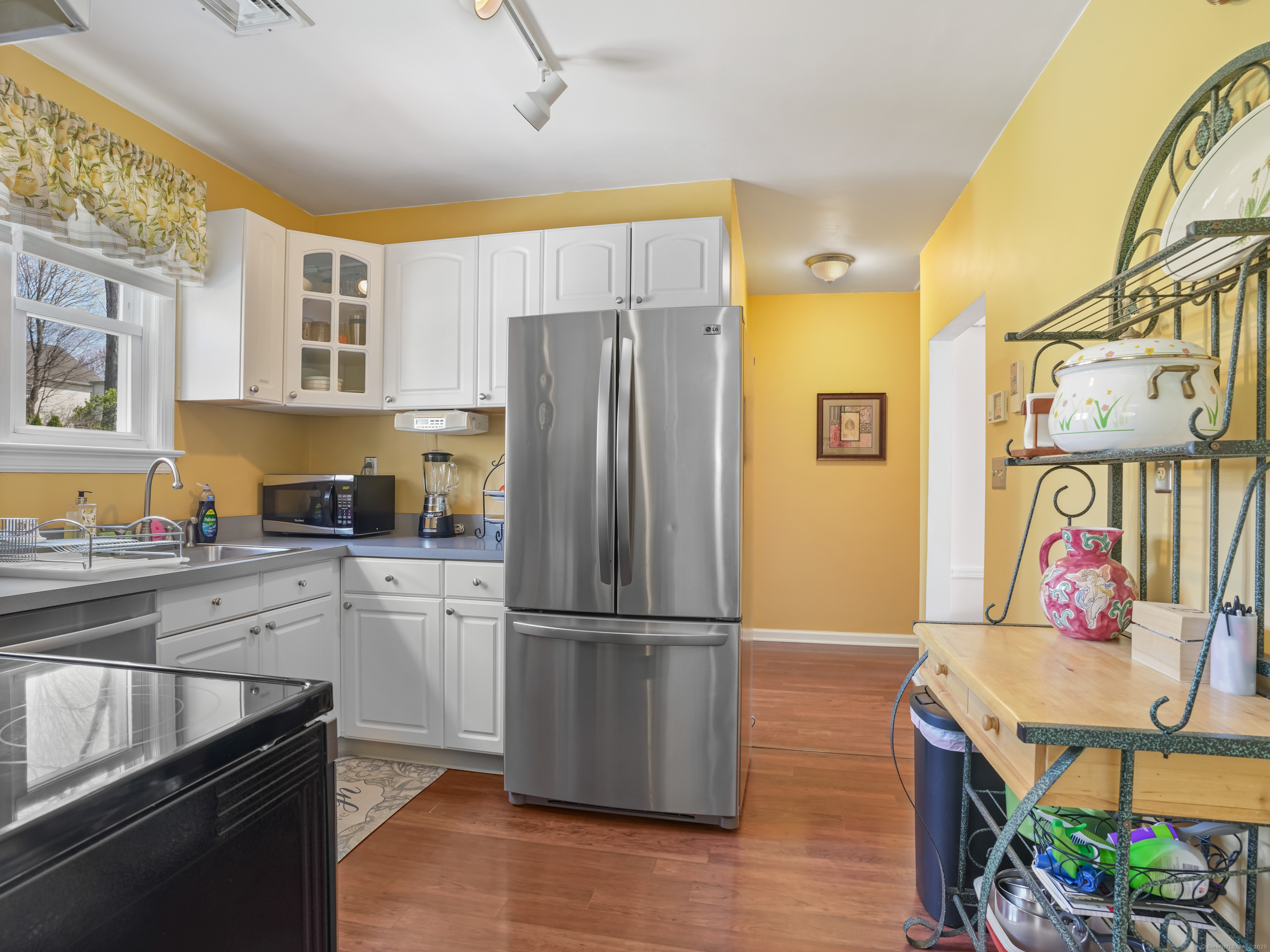 8 Randolph Place, Trumbull, Connecticut image 7