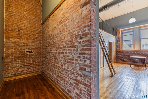 Condo For Rent - 325 Myrtle Avenue #1205<br/> Bridgeport, CT 06604
