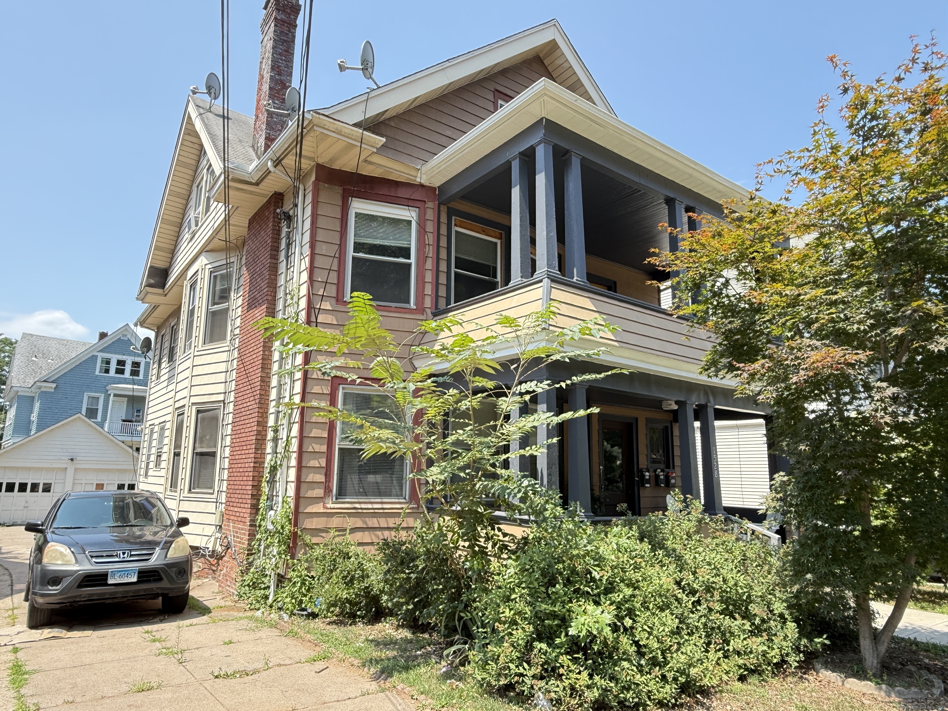 1528 Ella Grasso Boulevard