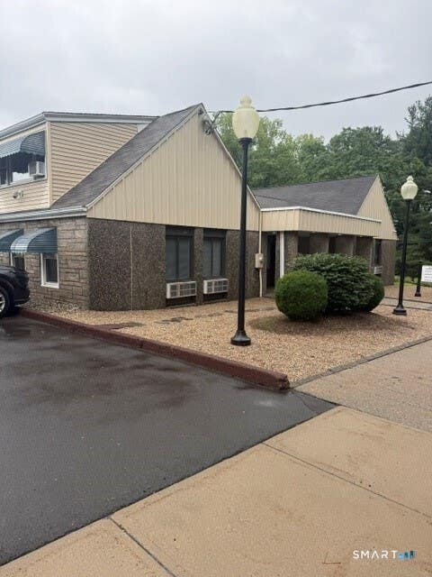 Photo of 375 Mather Street #11, Hamden, CT 06514 (MLS # 24193361)