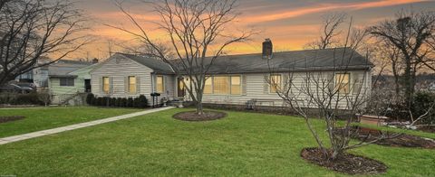 37 Maplewood Drive, Greenwich, CT 06807 - MLS#: 24077570