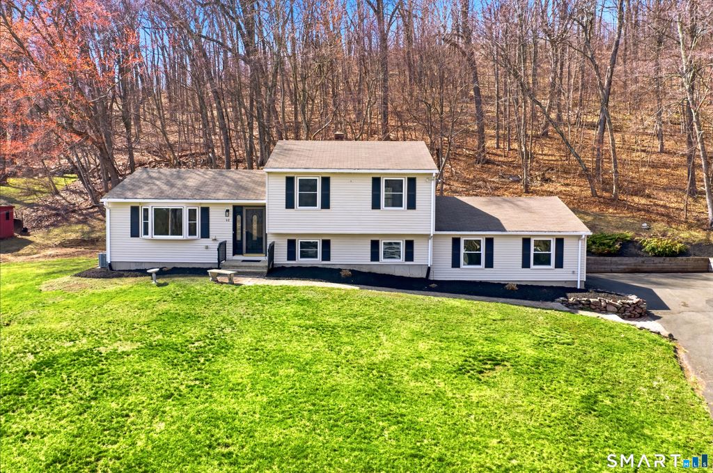 Photo of 46 Rainbow Court, Hamden, CT 06514 (MLS # 24164143)