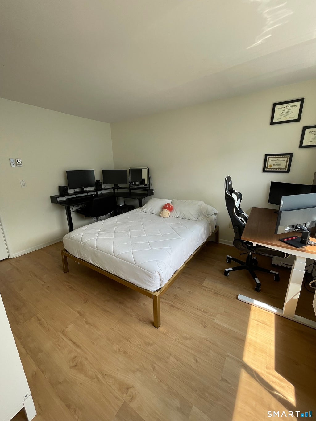 Photo of 13 W Washington Avenue #15, Stamford, CT 06902 (MLS # 24195746)