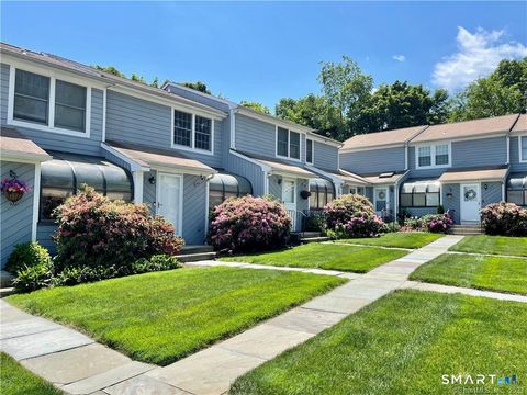 Photo of 35 Seaside Avenue #APT 35, Stamford, CT 06902 (MLS # 24159619)