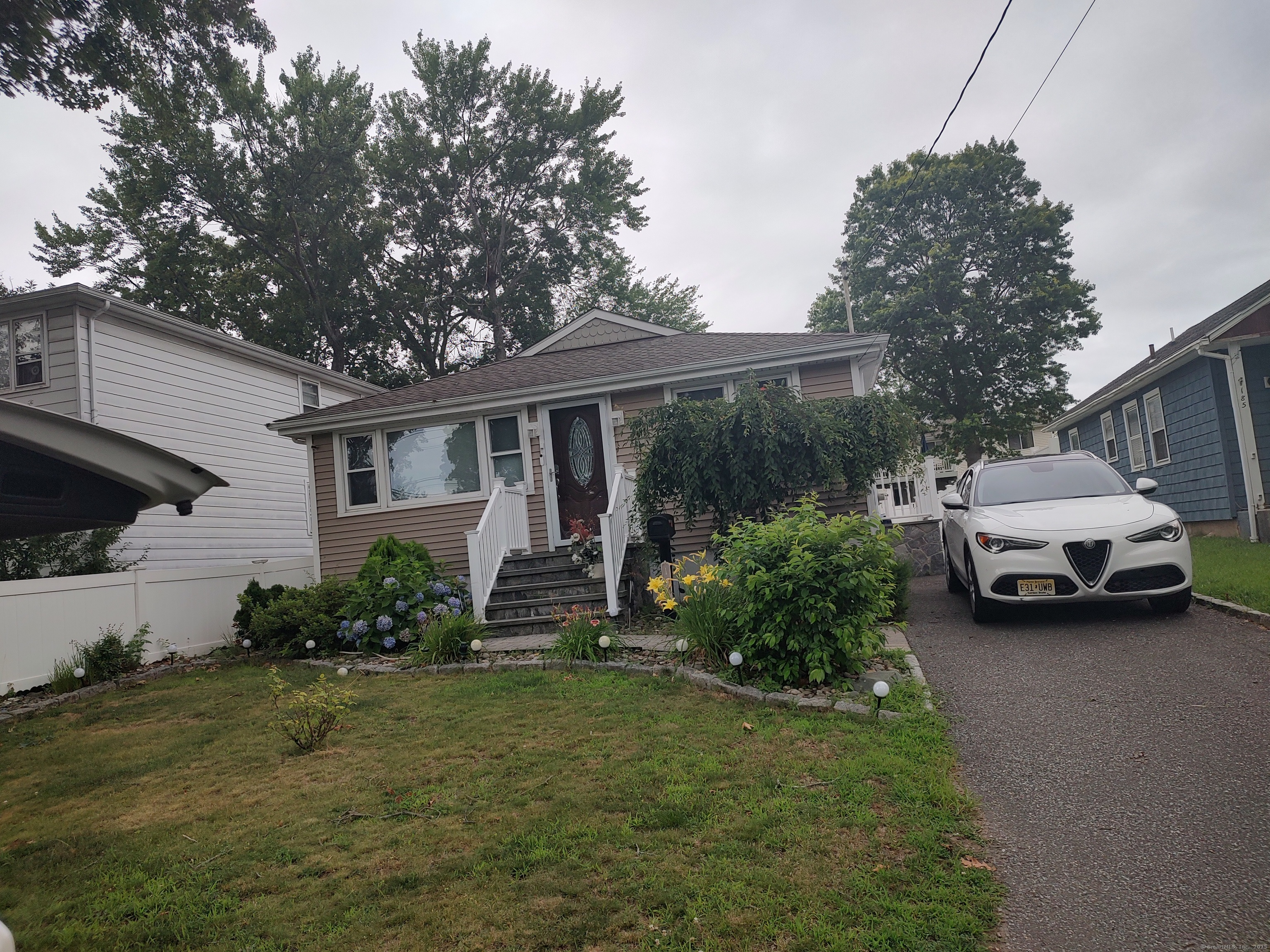 191 Dawson Avenue