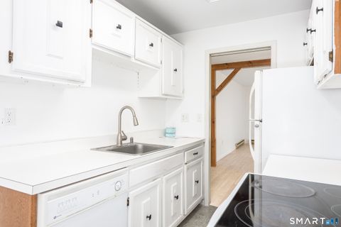 Tiny photo for 34 Hemlock Court #34, Cromwell, CT 06416 (MLS # 24165908)