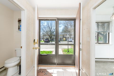 Tiny photo for 34 Hemlock Court #34, Cromwell, CT 06416 (MLS # 24165908)