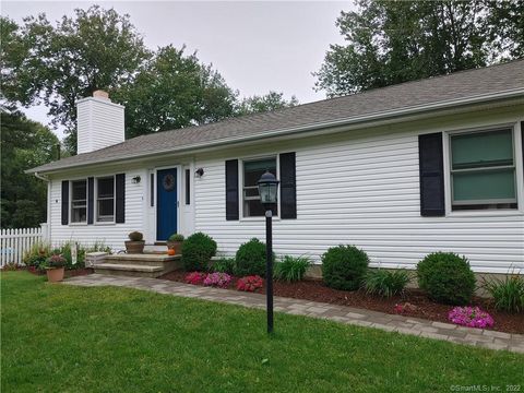 39 Willow Court Clinton CT 06413