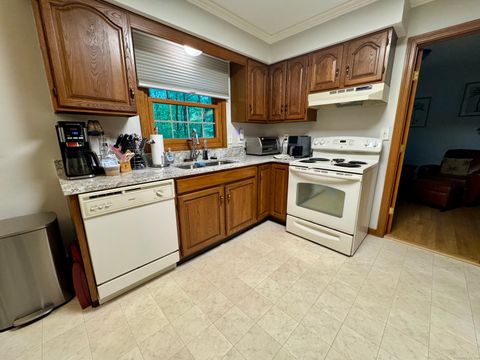 Tiny photo for 15 Old Village Lane, Farmington, CT 06085 (MLS # 24103830)