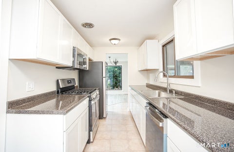 Tiny photo for 8 Laurel Lane #8, Avon, CT 06001 (MLS # 24185225)