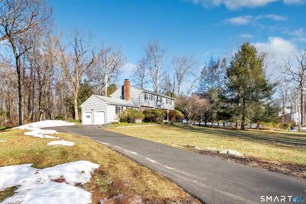 Photo of 43 Limerick Road, Trumbull, CT 06611 (MLS # 24158506)