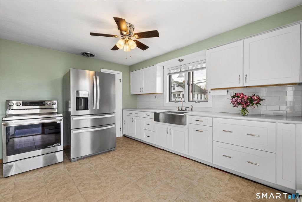 Photo of 10 Packerville Road, Plainfield, CT 06374 (MLS # 24163169)