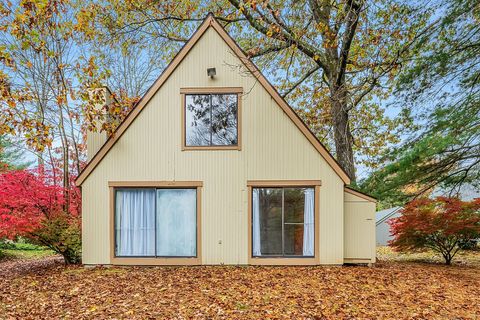 Tiny photo for 5 Owl Court #5, Avon, CT 06001 (MLS # 24136241)