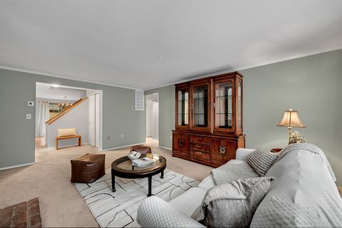 Tiny photo for 5 Owl Court #5, Avon, CT 06001 (MLS # 24136241)