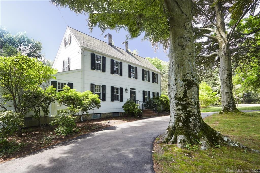 Photo 1 of 60 Long Lots Road, Westport, Connecticut, $807,000, Web #: 170083368