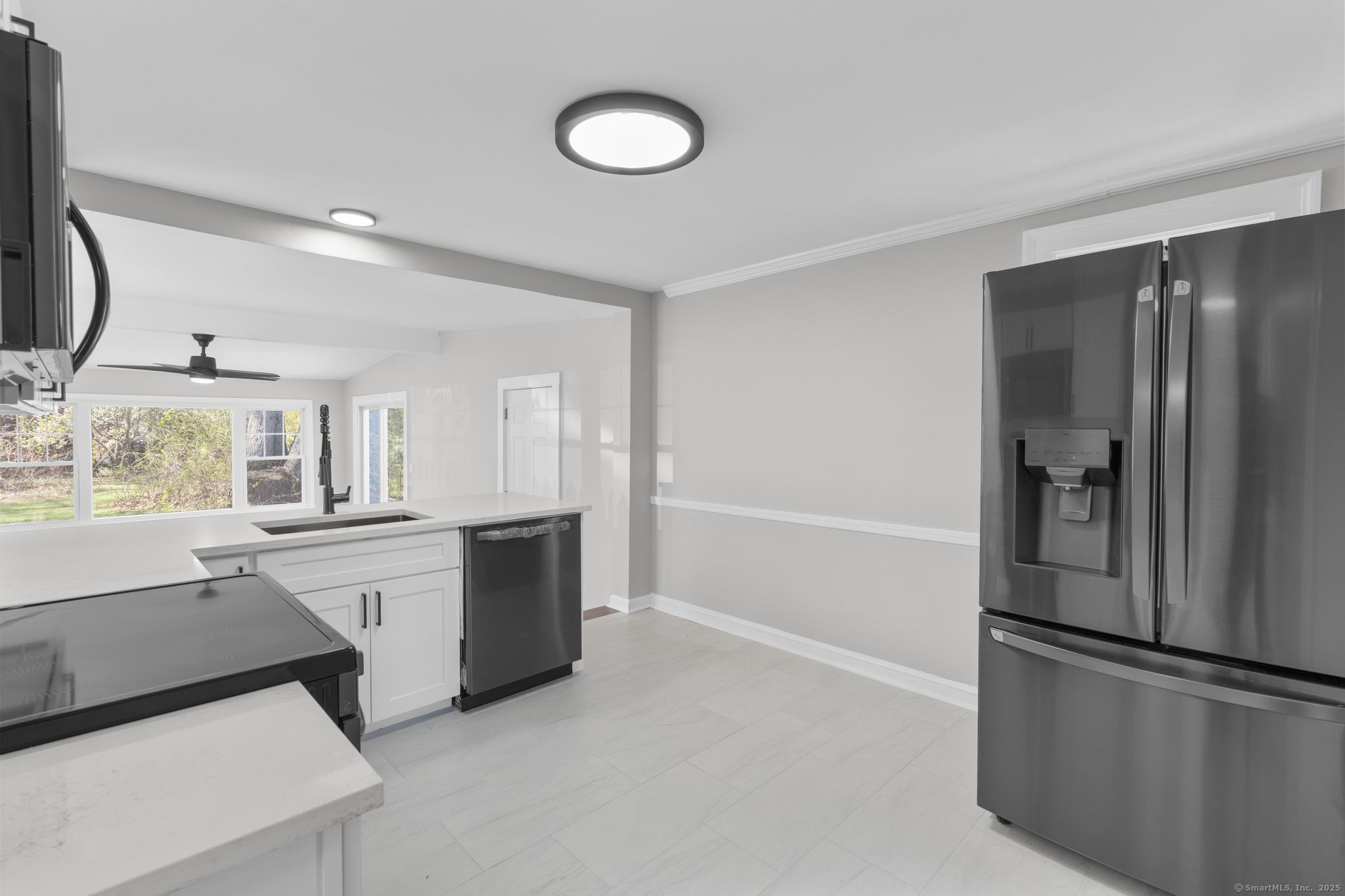 330 Meriden Avenue, Southington, Connecticut image 13