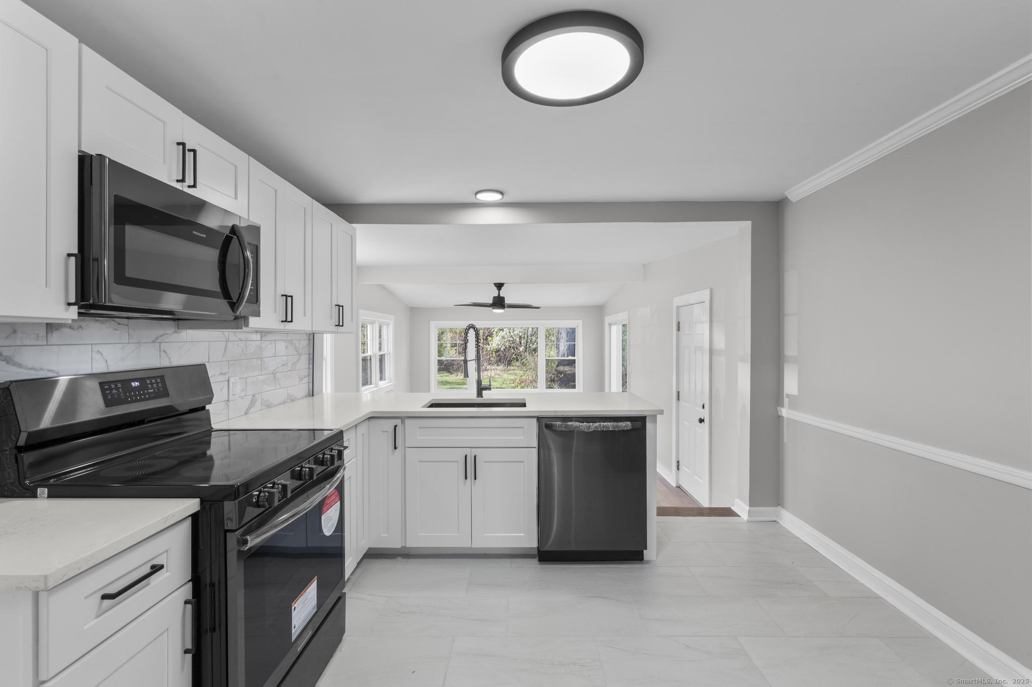 330 Meriden Avenue, Southington, Connecticut image 10