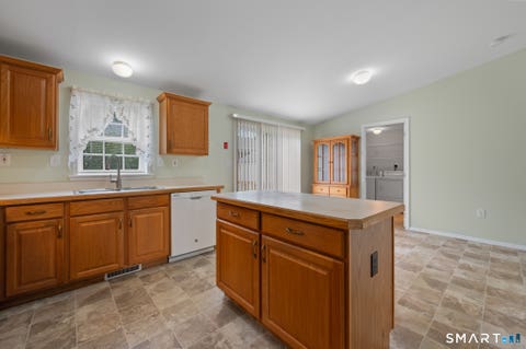 Tiny photo for 8 Rose Court, East Windsor, CT 06088 (MLS # 24192784)