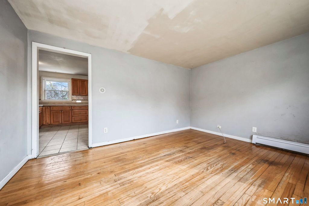 Photo of 71 Sunshine Circle, Bridgeport, CT 06606 (MLS # 24167991)