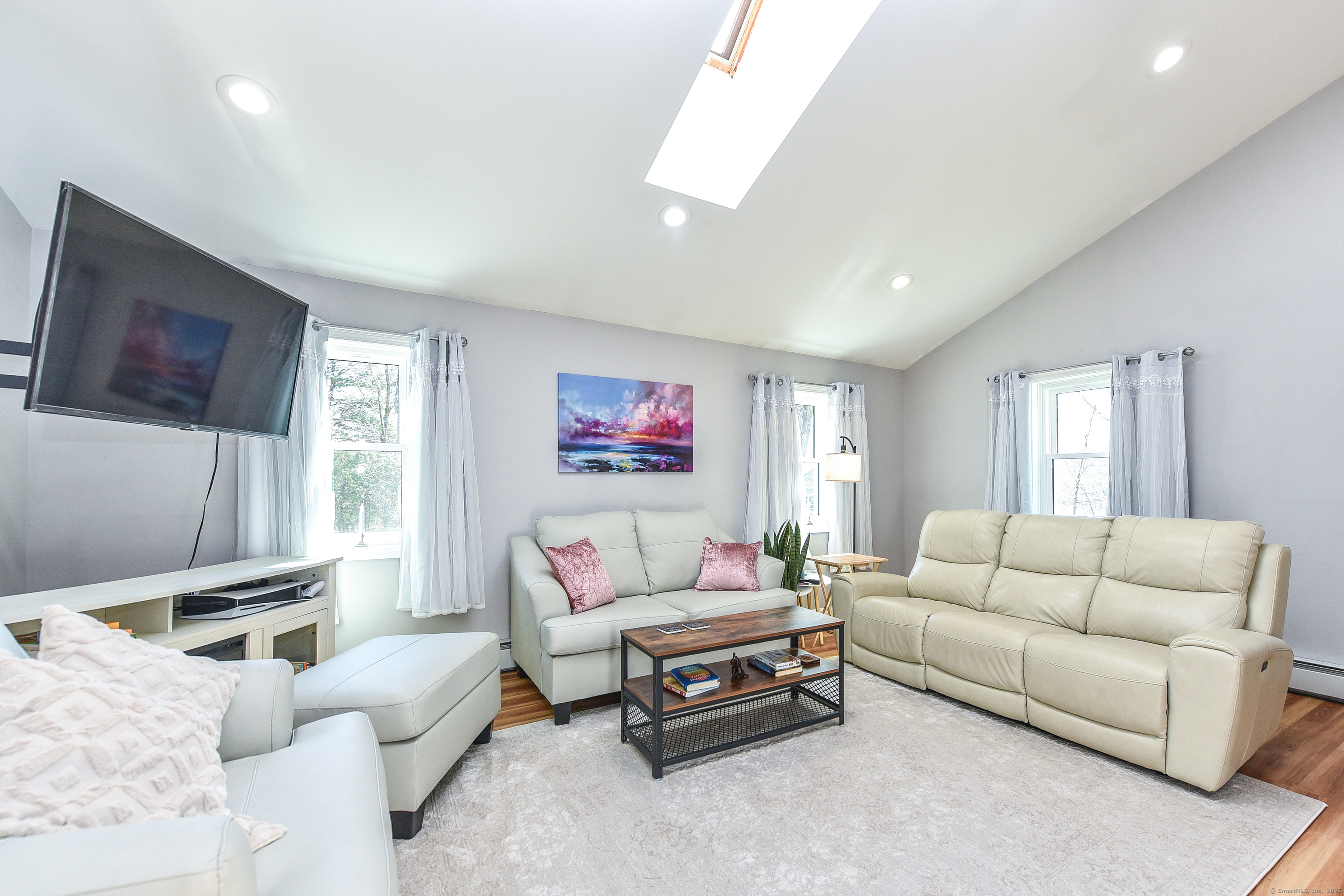 519 E Cotton Hill Road, New Hartford, Connecticut image 6
