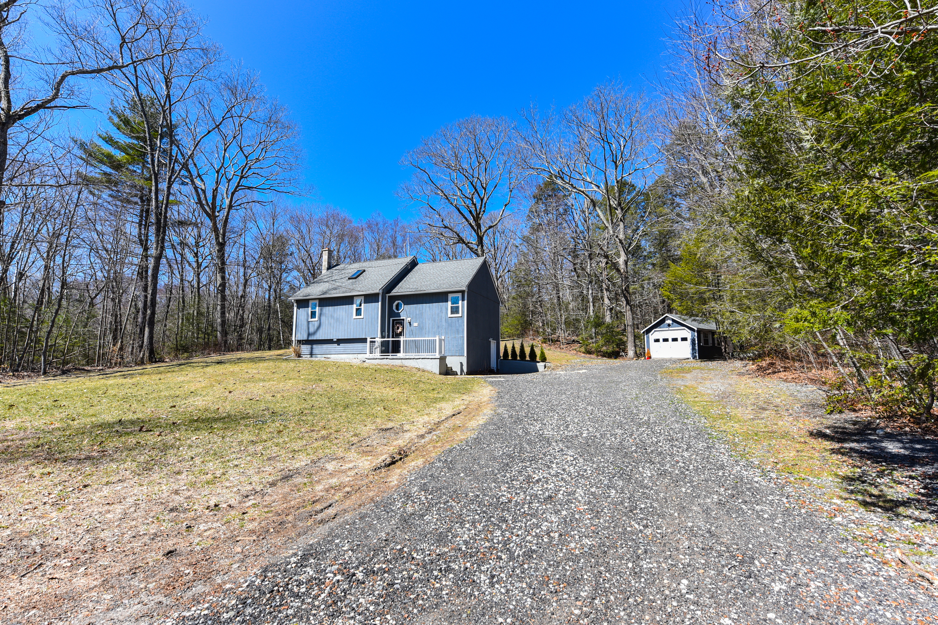 519 E Cotton Hill Road, New Hartford, Connecticut image 4