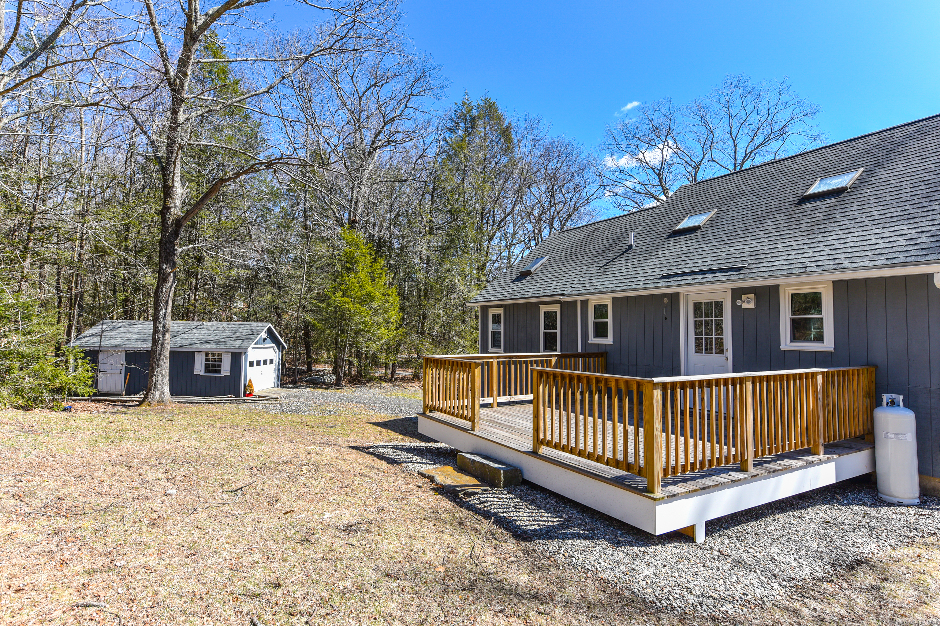 519 E Cotton Hill Road, New Hartford, Connecticut image 3