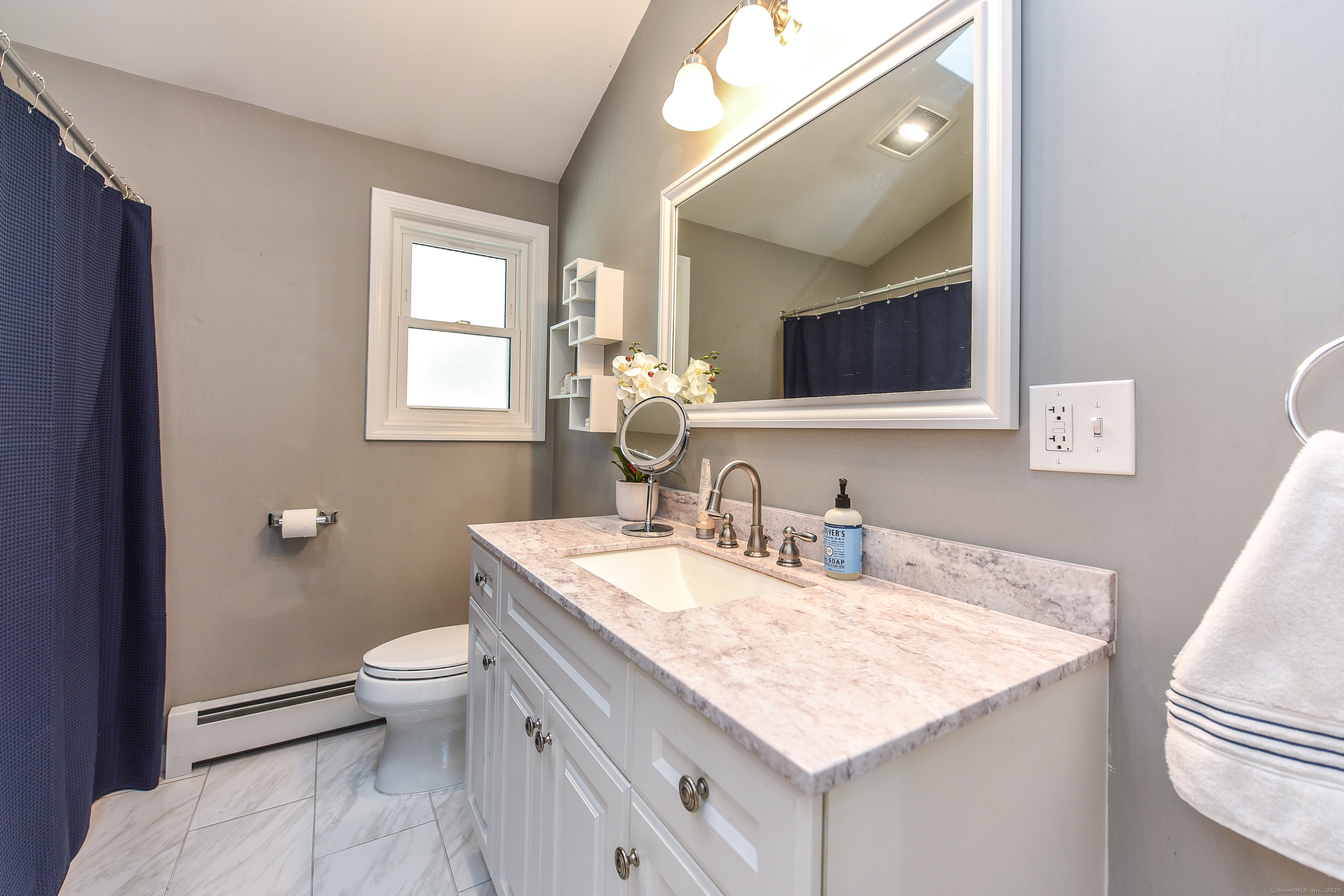 519 E Cotton Hill Road, New Hartford, Connecticut image 12