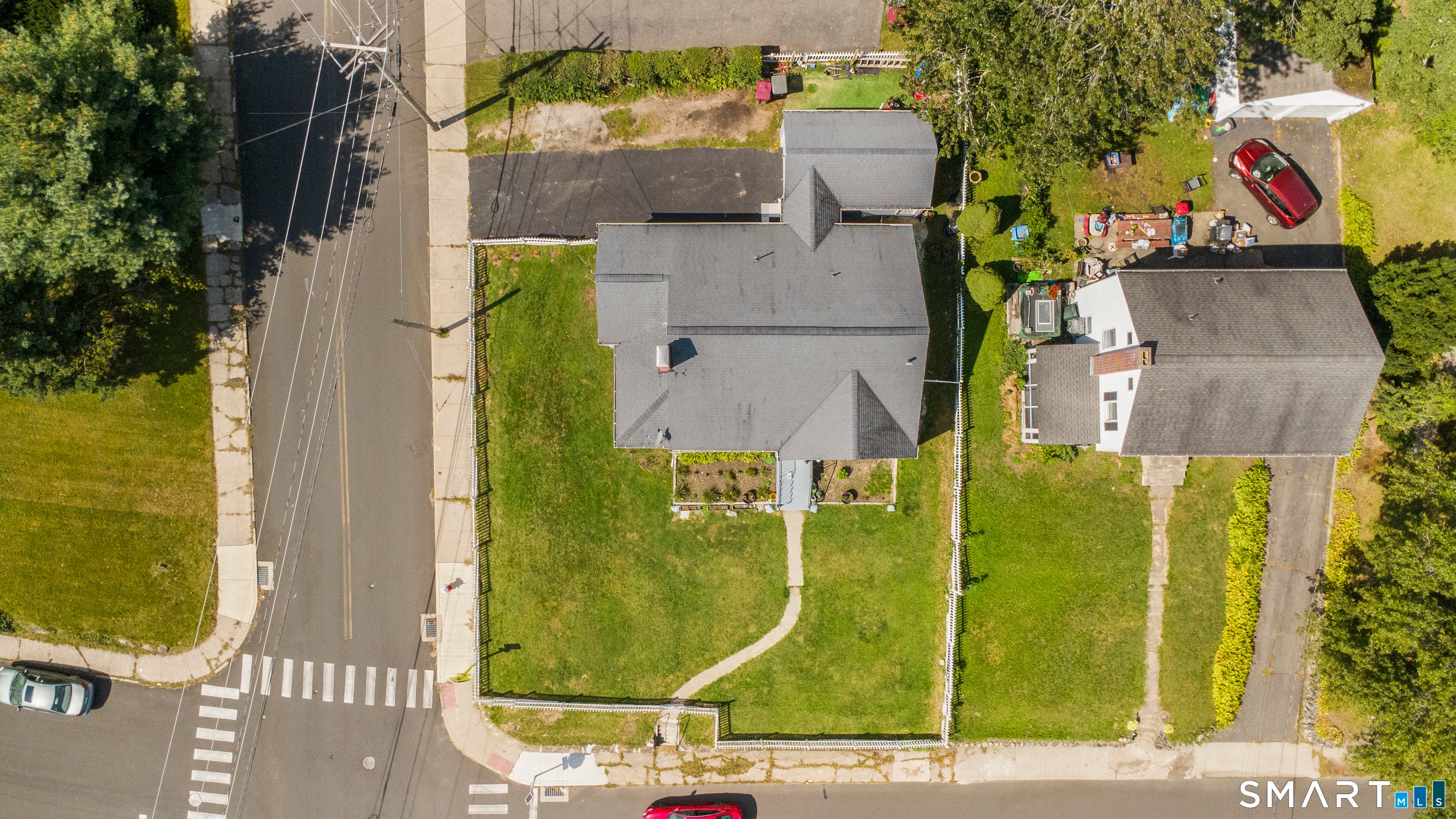 216 Hillside Avenue