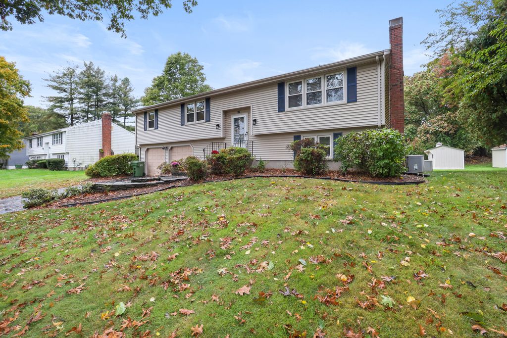Photo of 21 Long Hill Road, Windsor, CT 06095 (MLS # 24132000)