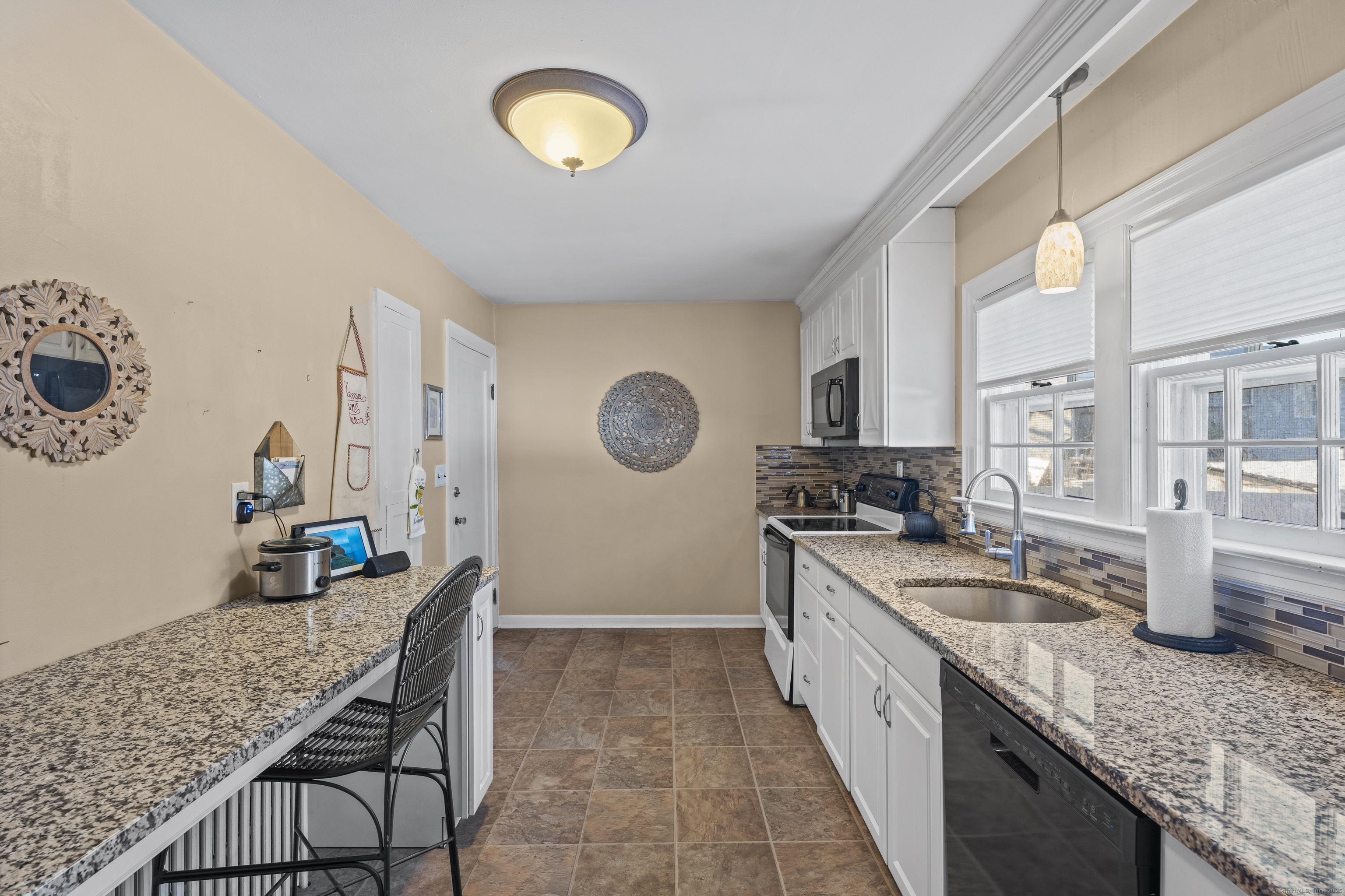 98 Fenwick Street, West Haven, Connecticut image 18