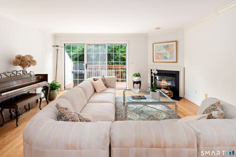 Tiny photo for 180 Turn Of River Road #1B, Stamford, CT 06905 (MLS # 24193358)