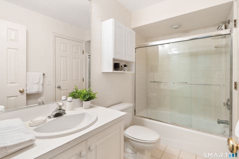 Tiny photo for 180 Turn Of River Road #1B, Stamford, CT 06905 (MLS # 24193358)