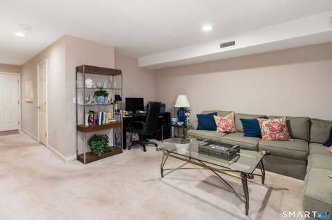 Tiny photo for 180 Turn Of River Road #1B, Stamford, CT 06905 (MLS # 24193358)
