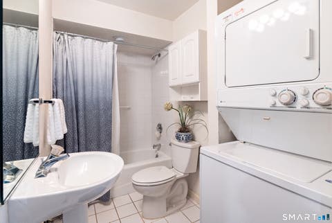 Tiny photo for 180 Turn Of River Road #1B, Stamford, CT 06905 (MLS # 24193358)
