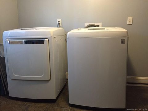 Tiny photo for 209 Willard Street #3, New Haven, CT 06515 (MLS # 24132437)