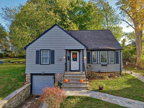 Tiny photo for 102 Waverly Street, Waterbury, CT 06710 (MLS # 24134310)